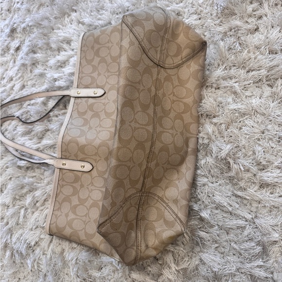 Coach tote - Picture 3 of 7